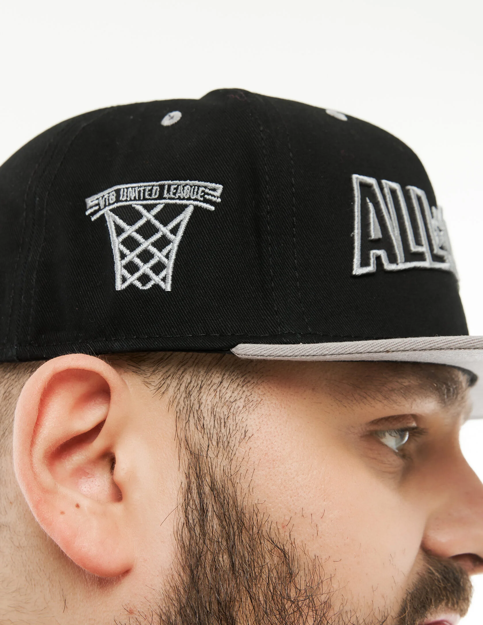 Снэпбэк черный